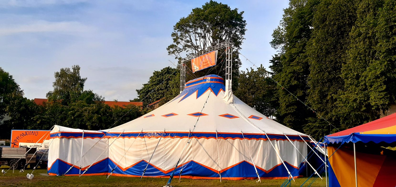 Kinder- und Jugendzirkus „Applaudino“